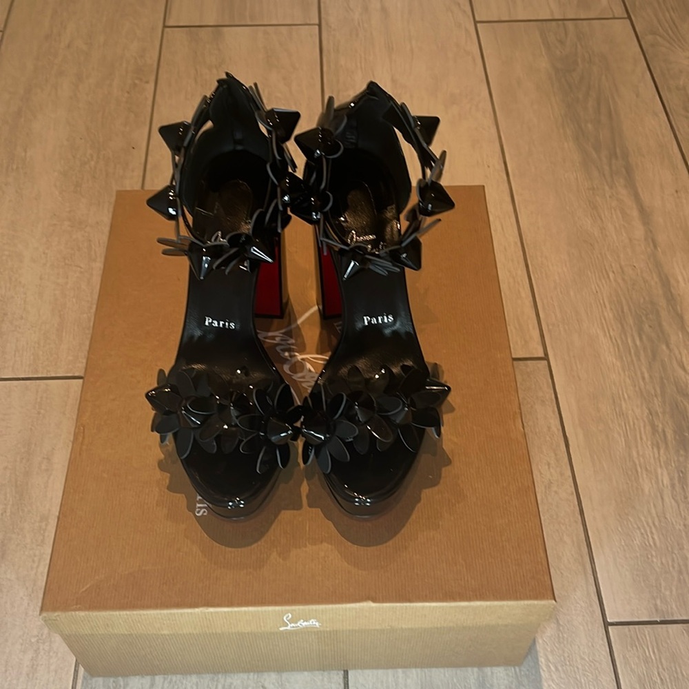 Christian Louboutin Daisy Spike Alta 130 (size 40)
